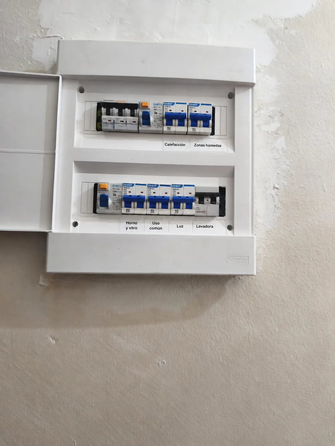 Cuadro eléctrico de vivienda revisado por AC Electricidad